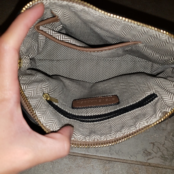 Steve Madden Light Brown Crossbody Bag - Picture 2 of 6